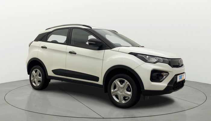 2022 Tata NEXON XM SUNROOF PETROL, Petrol, Manual, 20,133 km, Right Front Diagonal