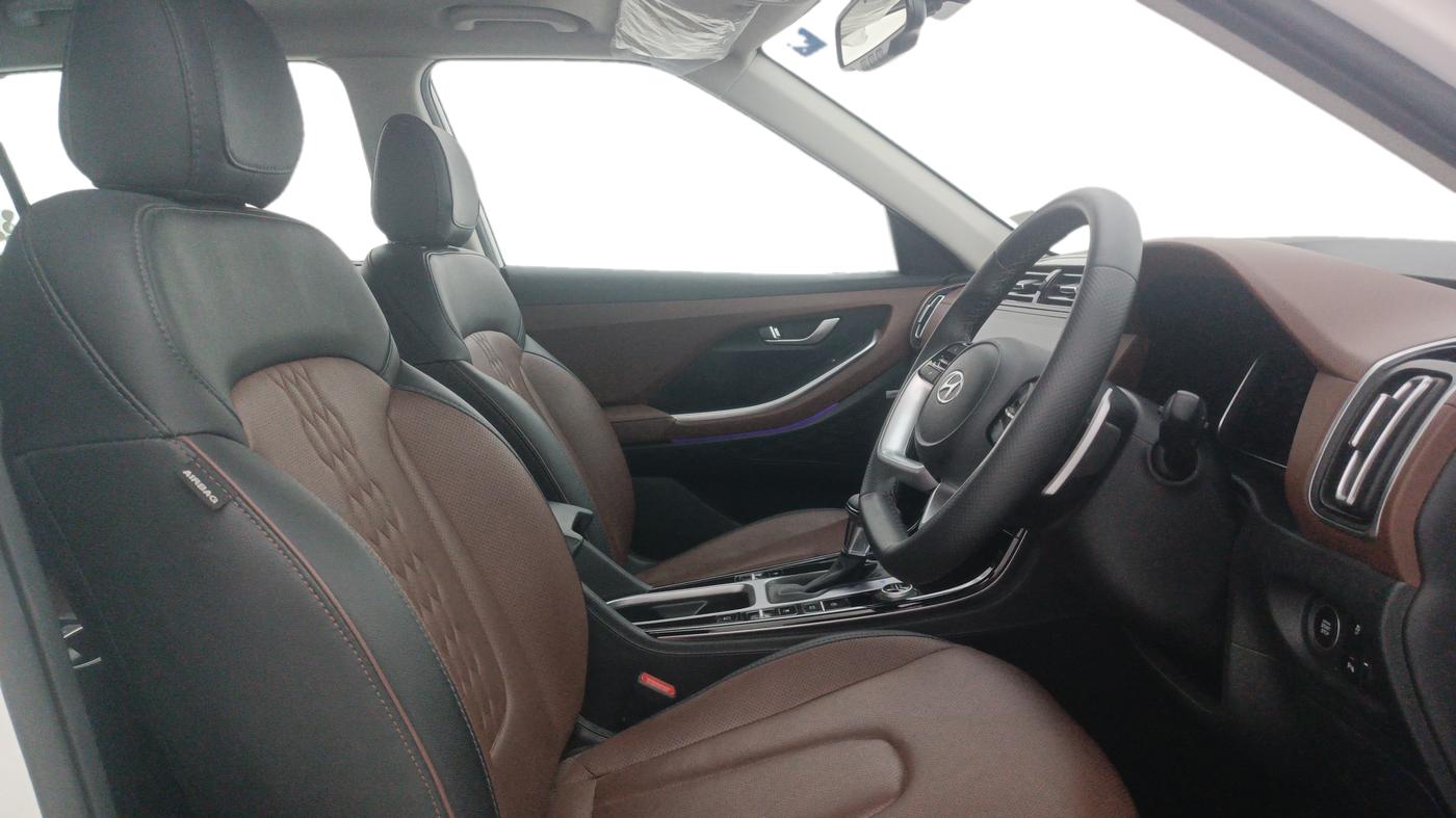 2021 Hyundai ALCAZAR 2.0 SIGNATURE (O) AT 6STR, Petrol, Automatic, 22,177 km, Right Side Front Door Cabin