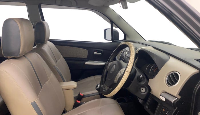 2014 Maruti Wagon R 1.0 VXI, Petrol, Manual, 1,08,140 km, Right Side Front Door Cabin