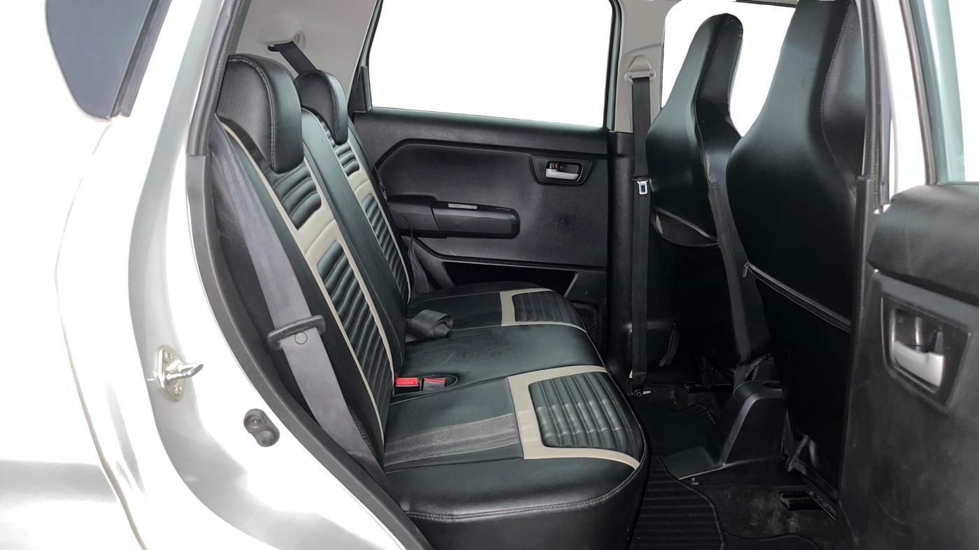 2023 Maruti New Wagon-R VXI CNG 1.0, CNG, Manual, 27,733 km, Right Side Rear Door Cabin