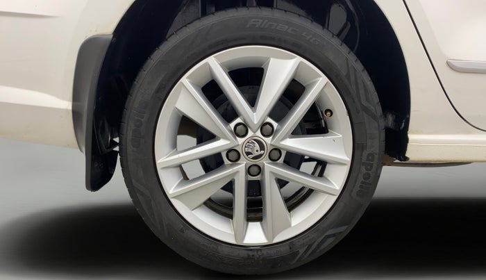 2019 Skoda Rapid STYLE 1.6 MPI, Petrol, Manual, 58,211 km, Right Rear Wheel