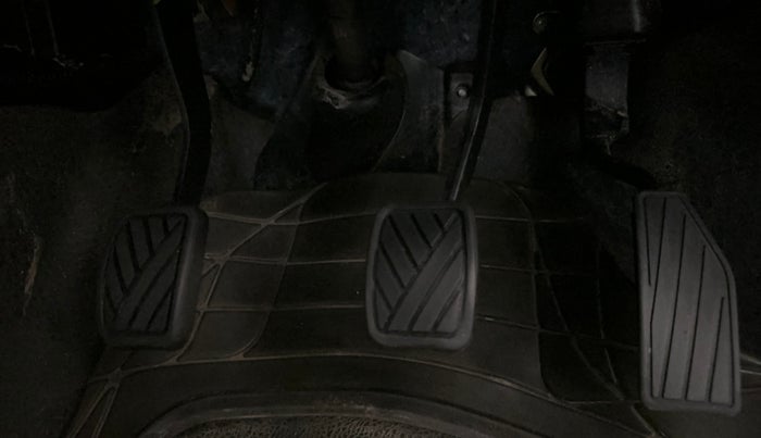 2022 Maruti IGNIS DELTA 1.2, Petrol, Manual, 32,289 km, Pedals