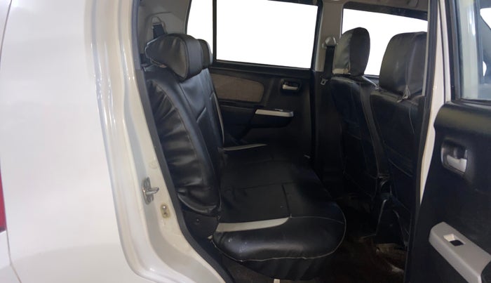 2013 Maruti Wagon R 1.0 VXI, Petrol, Manual, 34,569 km, Right Side Rear Door Cabin