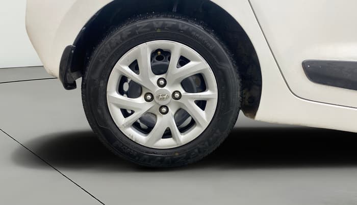 2019 Hyundai Grand i10 MAGNA AT 1.2 KAPPA VTVT, Petrol, Automatic, 79,288 km, Right Rear Wheel