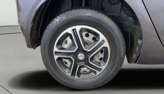 2021 Tata ALTROZ XE PETROL, Petrol, Manual, 58,242 km, Right Rear Wheel