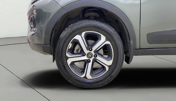 2022 Tata NEXON XZ PLUS PETROL, Petrol, Manual, 28,011 km, Left Front Wheel