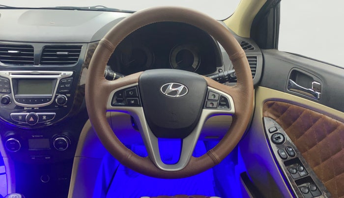 2012 Hyundai Verna FLUIDIC 1.6 CRDI SX, Diesel, Manual, 94,556 km, Steering Wheel Close Up