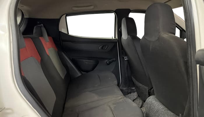 2017 Renault Kwid RXT 1.0 AMT (O), Petrol, Automatic, 1,00,783 km, Right Side Rear Door Cabin