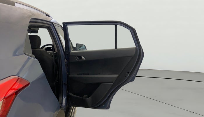 2016 Hyundai Creta SX PLUS 1.6 PETROL, Petrol, Manual, 38,419 km, RHS Rear Door