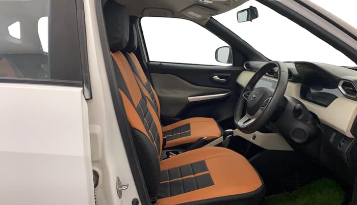 2021 Nissan MAGNITE XV TURBO CVT, Petrol, Automatic, 42,659 km, Right Side Front Door Cabin