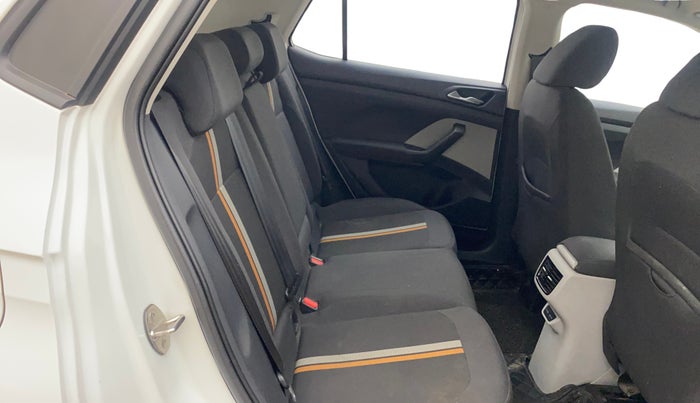 2021 Skoda KUSHAQ AMBITION 1.0L TSI AT, Petrol, Automatic, 74,587 km, Right Side Rear Door Cabin