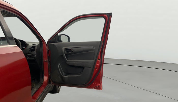 2019 Maruti Vitara Brezza VDI, Diesel, Manual, 69,805 km, RHS Front Door