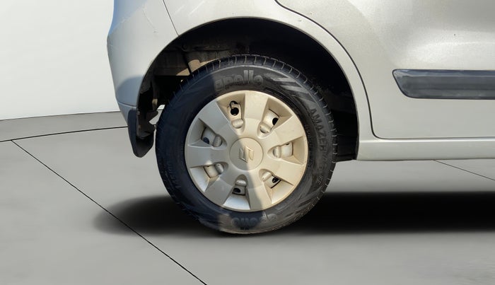 2012 Maruti Wagon R 1.0 LXI, Petrol, Manual, 74,095 km, Right Rear Wheel