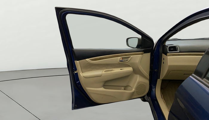 2018 Maruti Ciaz DELTA 1.5 SHVS MT PETROL, Petrol, Manual, 47,262 km, LHS Front Door