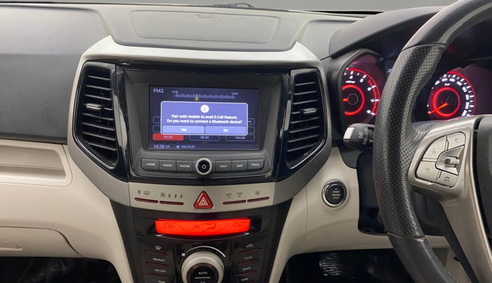 2021 Mahindra XUV300 W8 (O) 1.2 PETROL AMT, CNG, Automatic, 42,659 km, Air Conditioner