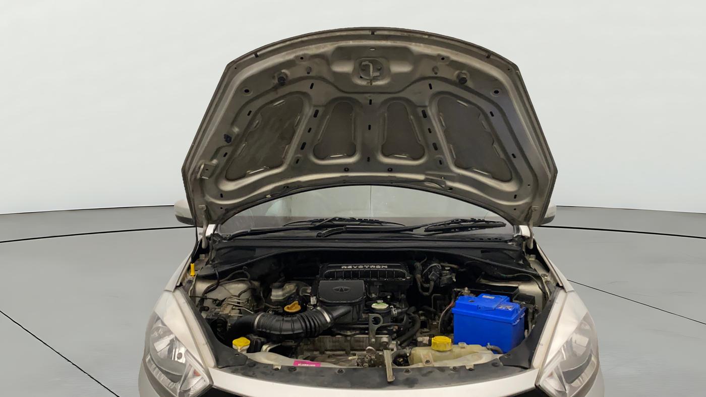 2017 Tata Tiago XZA PETROL, Petrol, Automatic, 68,398 km, Open Bonet