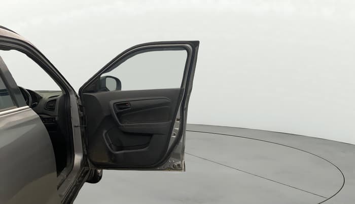 2017 Maruti Vitara Brezza VDI (O), Diesel, Manual, 90,725 km, RHS Front Door