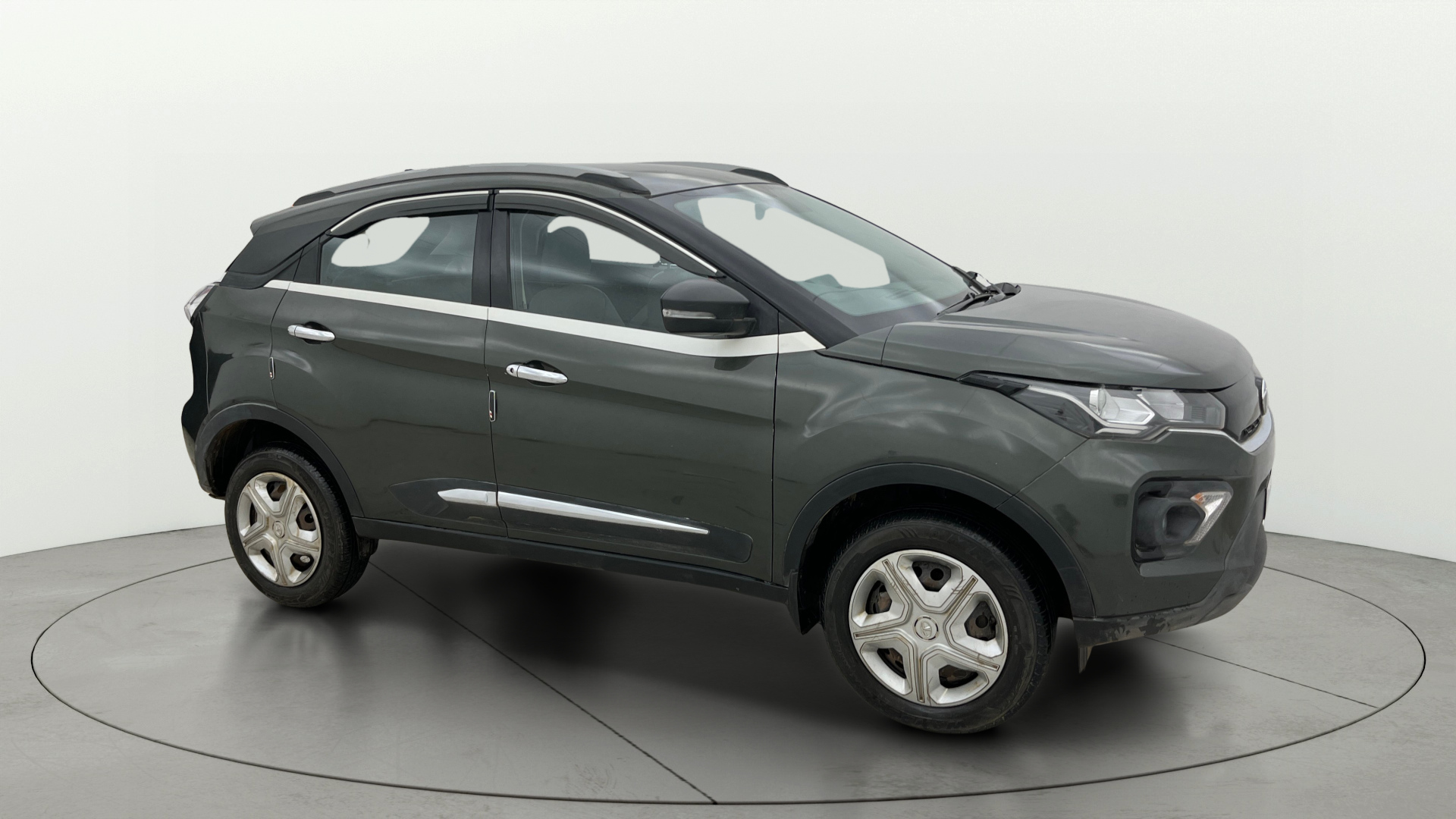 2023 Tata Nexon XM PETROL