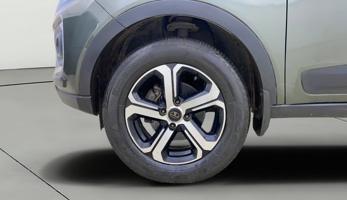 2021 Tata NEXON XZA PLUS SUNROOF PETROL, Petrol, Automatic, 26,481 km, Left Front Wheel