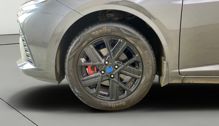 2023 Hyundai Verna SX (O) 1.5 TURBO PETROL DCT, Petrol, Automatic, 11,754 km, Left Front Wheel