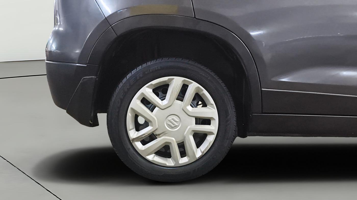 2021 Maruti Vitara Brezza VXI, Petrol, Manual, 54,204 km, Right Rear Wheel
