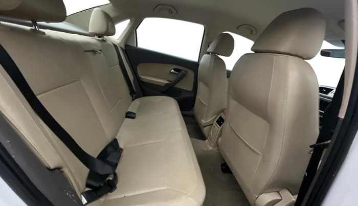 2016 Volkswagen Vento HIGHLINE PETROL AT, Petrol, Automatic, 44,167 km, Right Side Rear Door Cabin