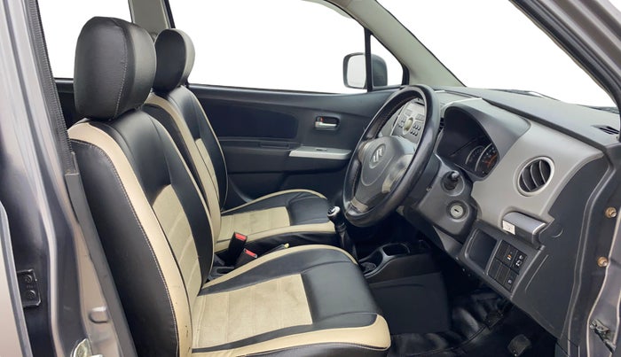 2012 Maruti Wagon R 1.0 LXI, Petrol, Manual, 1,05,087 km, Right Side Front Door Cabin
