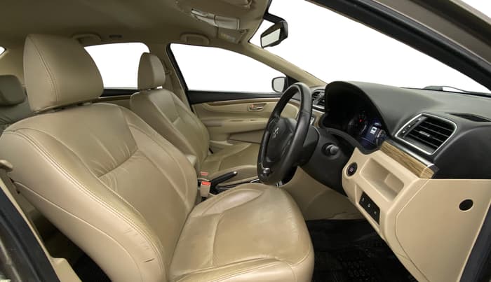 2018 Maruti Ciaz ALPHA  AT 1.5 SHVS PETROL, Petrol, Automatic, 35,118 km, Right Side Front Door Cabin