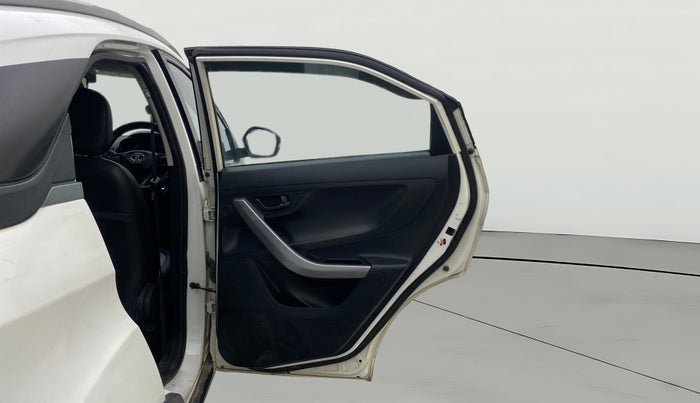 2021 Tata NEXON XM SUNROOF PETROL, Petrol, Manual, 57,668 km, RHS Rear Door