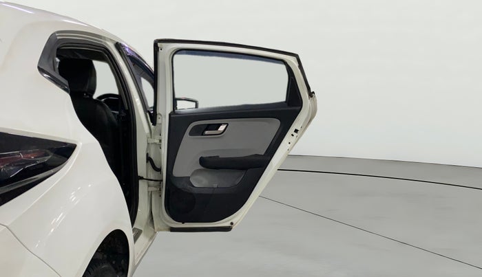 2020 Tata ALTROZ XZ (O) PETROL, Petrol, Manual, 50,792 km, RHS Rear Door