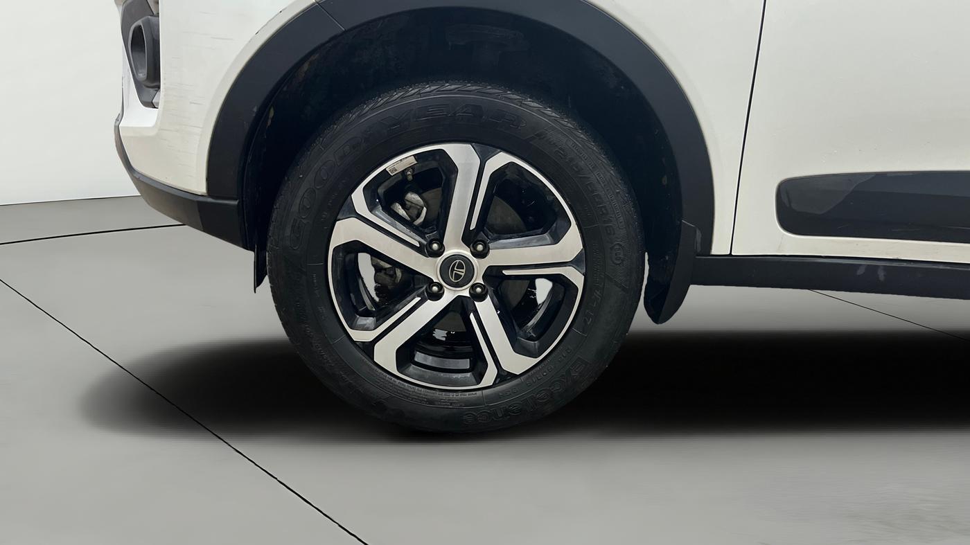 2022 Tata NEXON XZ PLUS PETROL, Petrol, Manual, 40,045 km, Left Front Wheel
