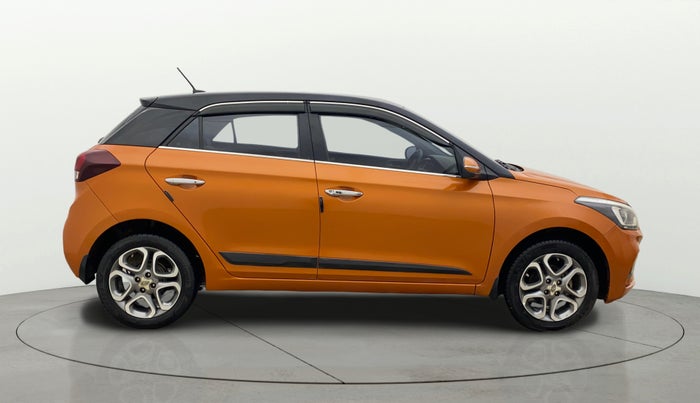 2018 Hyundai Elite i20 ASTA 1.4 CRDI, Diesel, Manual, 1,18,645 km, Right Side View