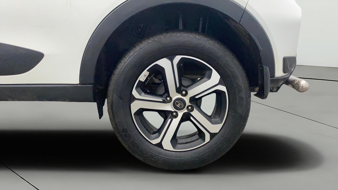 2022 Tata NEXON XZ PLUS PETROL, Petrol, Manual, 20,033 km, Left Rear Wheel