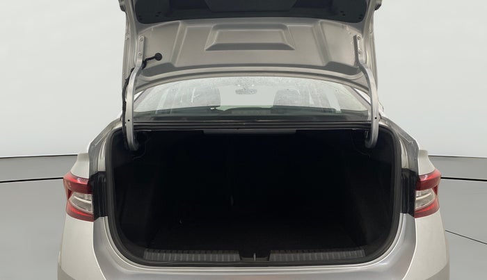 2023 Skoda SLAVIA STYLE 1.0L TSI MT, Petrol, Manual, 17,644 km, Boot Open Zoomed View