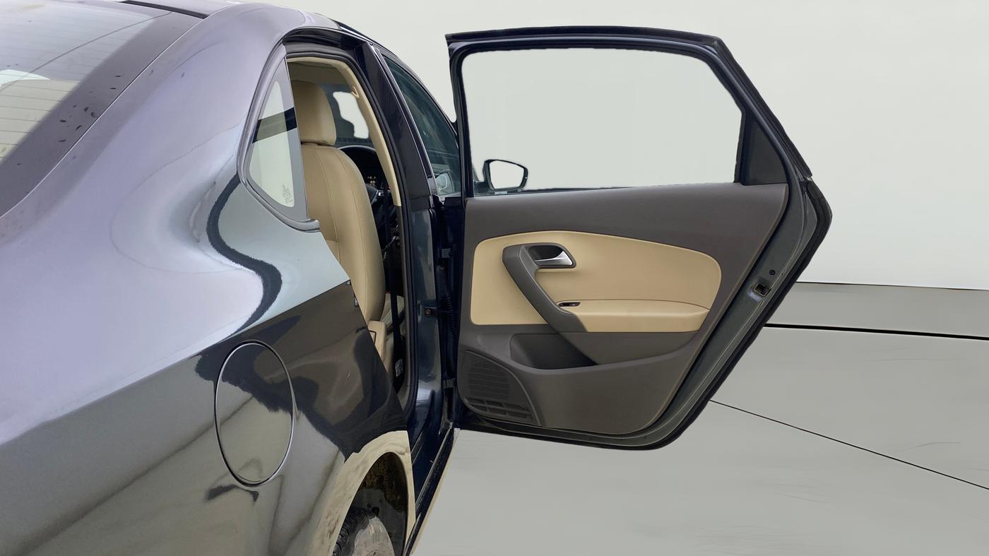 2017 Volkswagen Vento HIGHLINE PLUS 1.2 AT 16 ALLOY, Petrol, Automatic, 75,479 km, RHS Rear Door