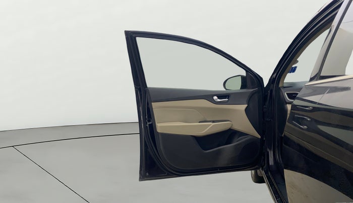 2019 Hyundai Verna 1.6 VTVT SX + AT, Petrol, Automatic, 40,950 km, LHS Front Door