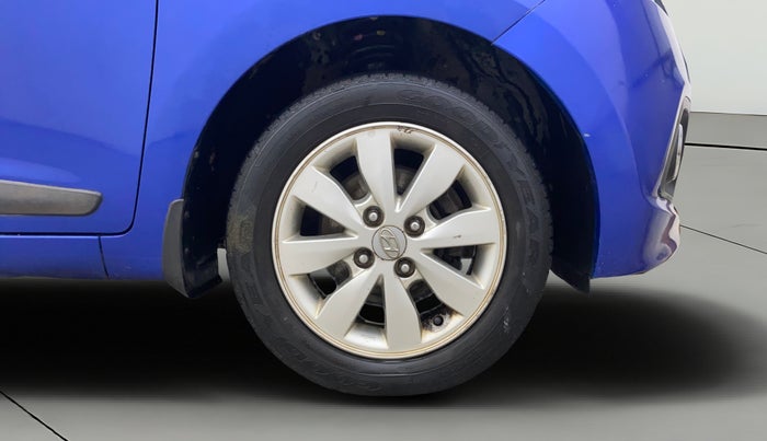 2015 Hyundai Xcent S (O) 1.2, Petrol, Manual, 86,932 km, Right Front Wheel