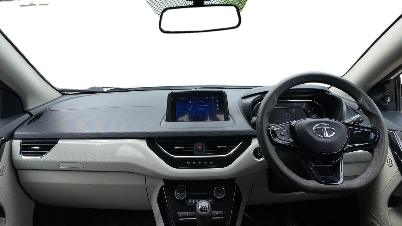 2023 Tata NEXON XZ PLUS DIESEL, Diesel, Manual, 71,131 km, Dashboard
