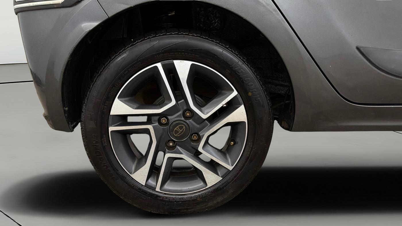 2021 Tata Tiago XZ PLUS PETROL, Petrol, Manual, 50,774 km, Right Rear Wheel