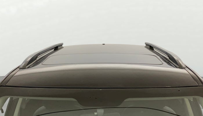 2023 Mahindra XUV300 W4 1.2 PETROL, Petrol, Manual, 52,472 km, Moonroof/ Sunroof