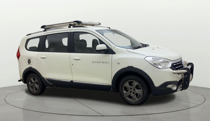 2015 Renault Lodgy 110 PS RXZ STEPWAY 8 STR, Diesel, Manual, 28,953 km, Right Front Diagonal