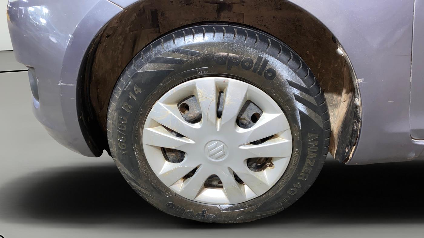 2014 Maruti Swift VXI, Petrol, Manual, 68,323 km, Left Front Wheel