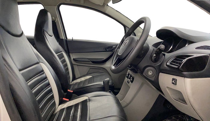 2019 Tata Tiago XT PETROL, CNG, Manual, 71,809 km, Right Side Front Door Cabin