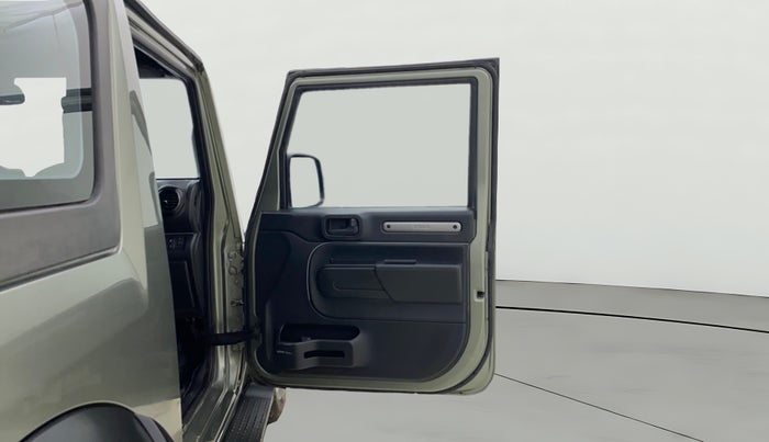 2022 Mahindra Thar LX D AT 4WD HT, Diesel, Automatic, 85,305 km, RHS Front Door