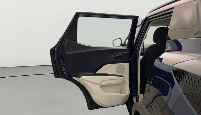 2024 Mahindra XUV 3XO MX3 1.2 L TCMPFI AT, Petrol, Automatic, 2,214 km, LHS Rear Door