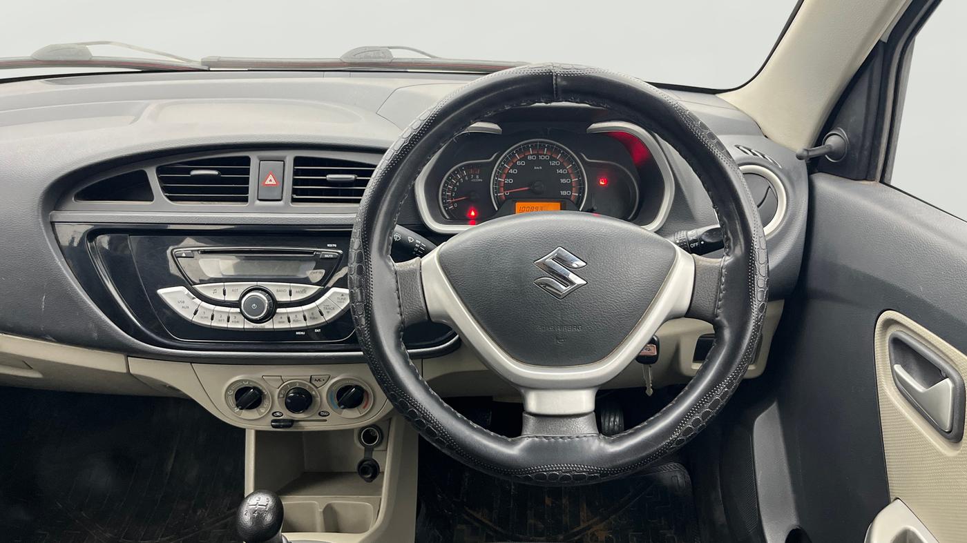 2017 Maruti Alto K10 VXI, Petrol, Manual, 1,00,893 km, Steering Wheel Close Up