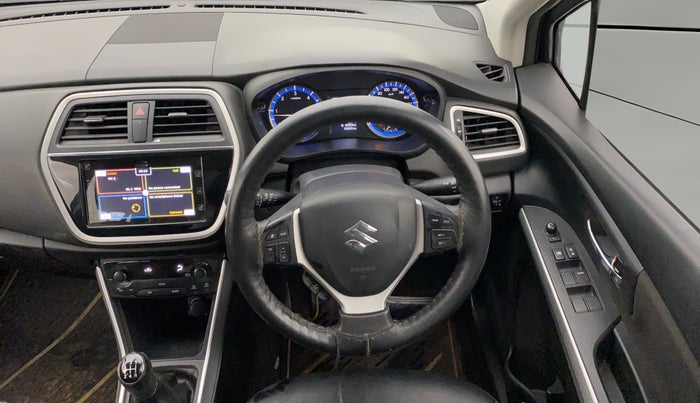 2016 Maruti S Cross ZETA 1.3, Diesel, Manual, 52,789 km, Steering Wheel Close Up