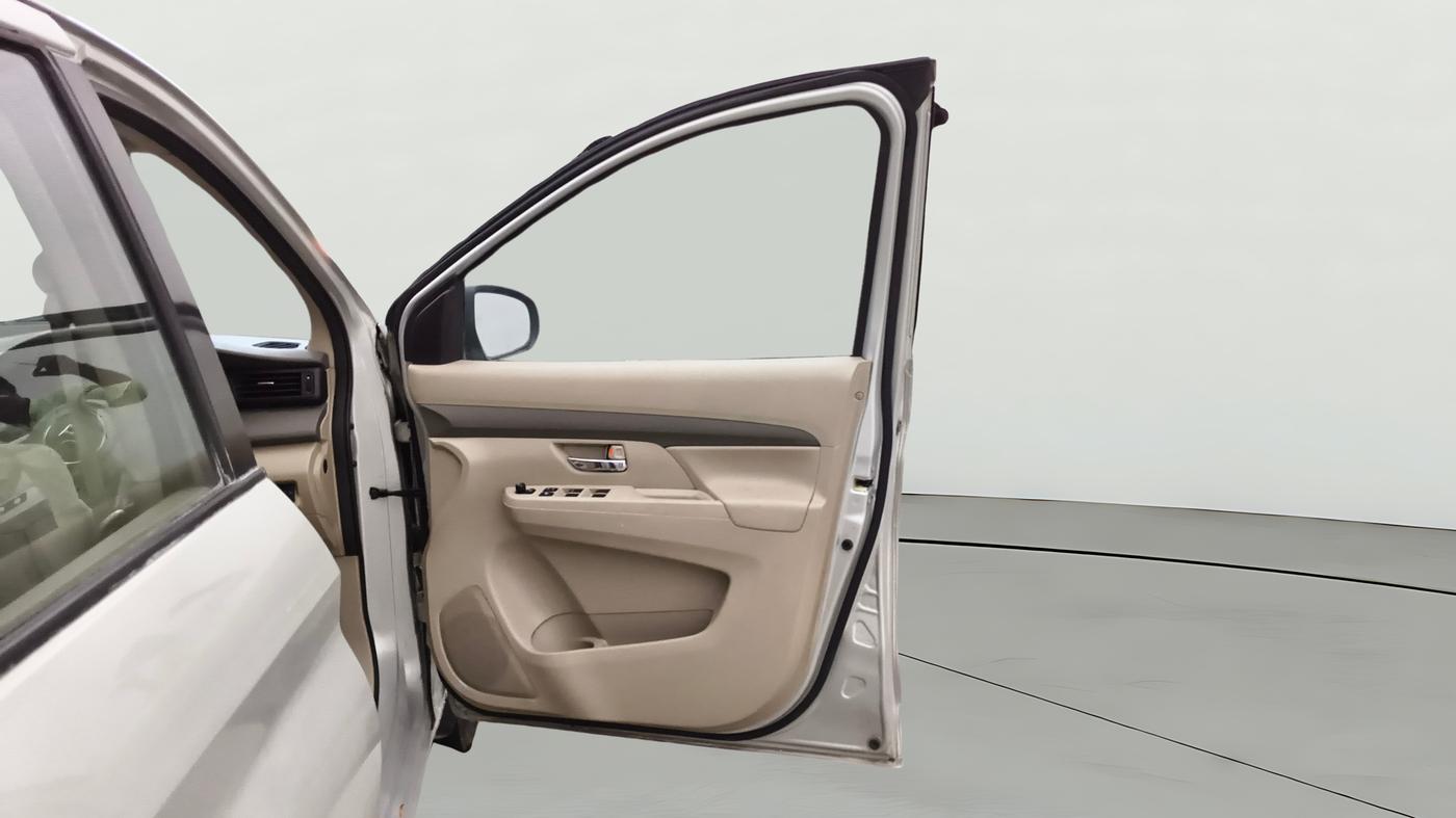 2019 Maruti Ertiga VXI AT SHVS, Petrol, Automatic, 41,087 km, RHS Front Door