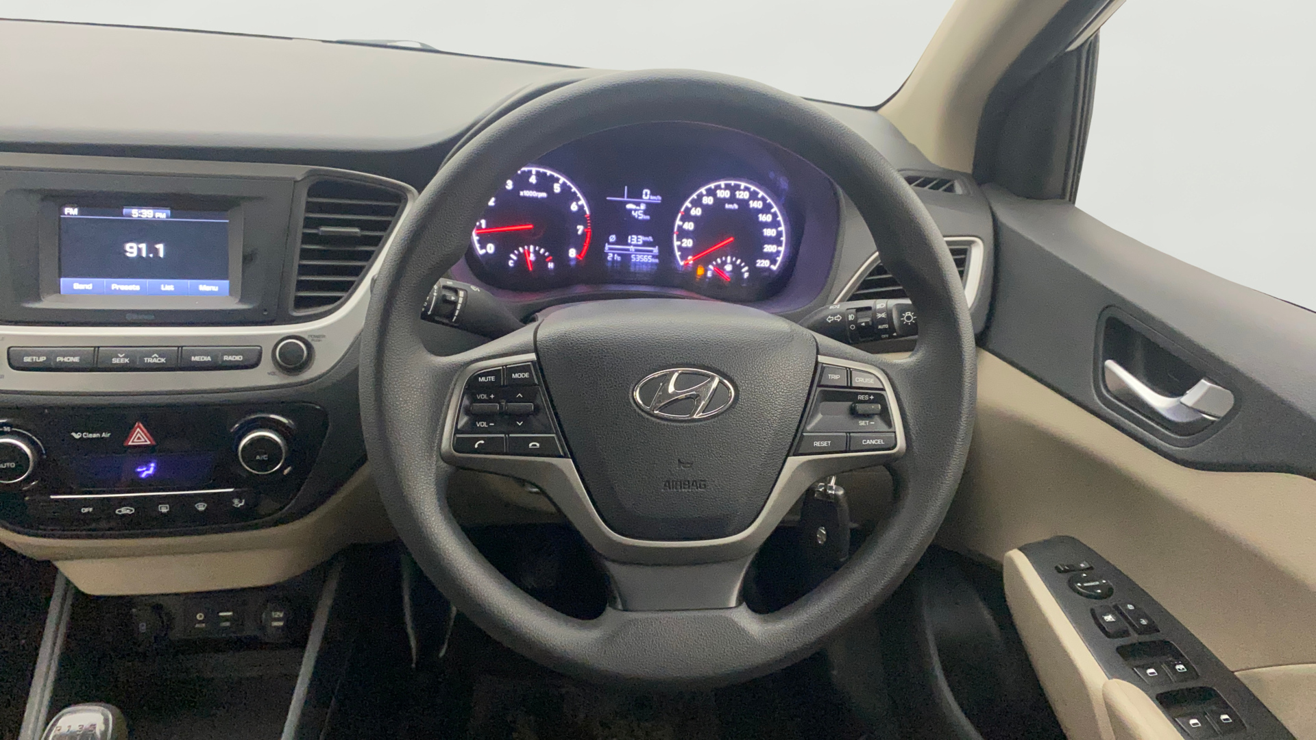 camera-Steering-Wheel-Close-Up