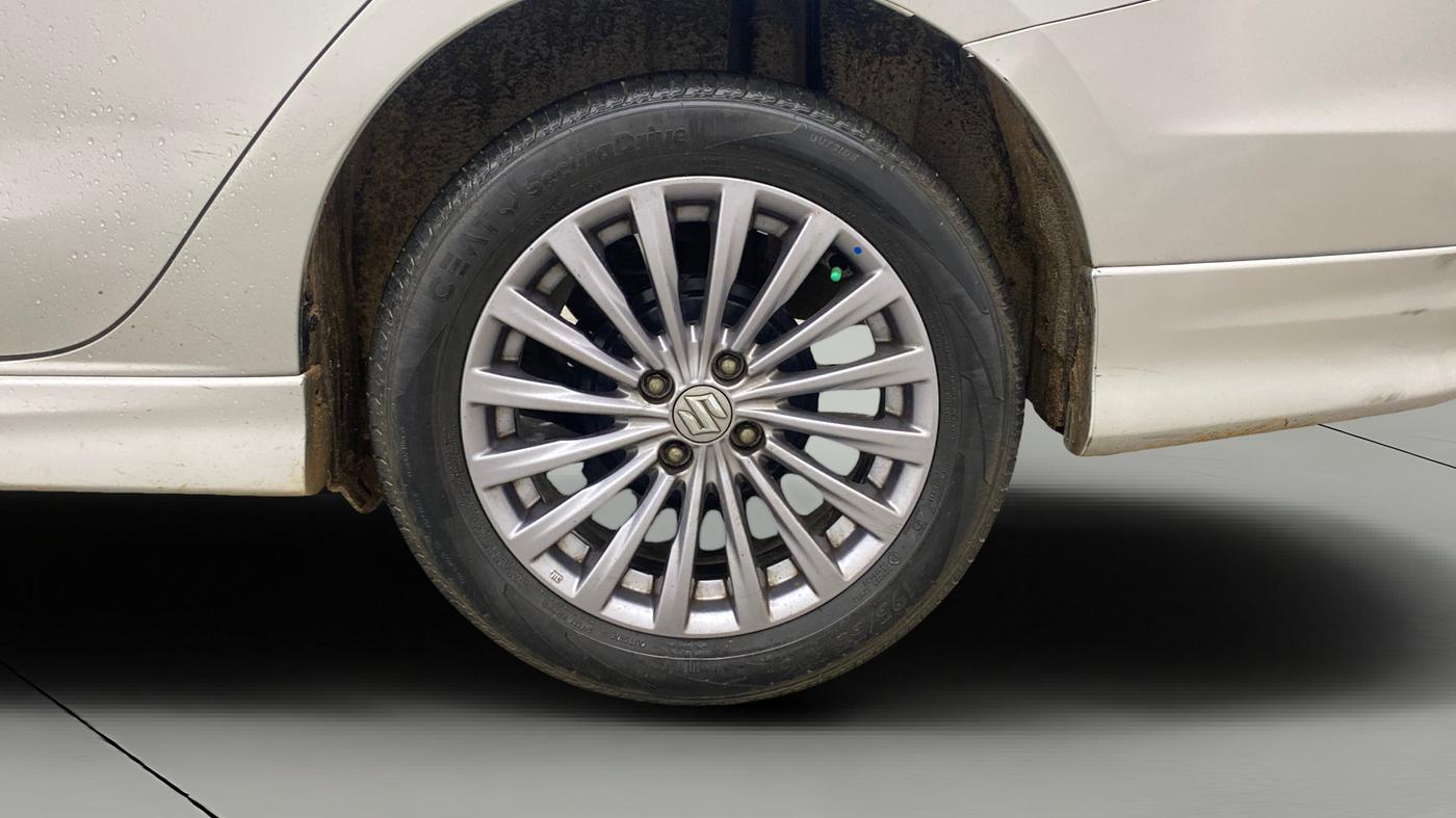 2018 Maruti Ciaz S DIESEL 1.3, Diesel, Manual, 1,23,269 km, Left Rear Wheel